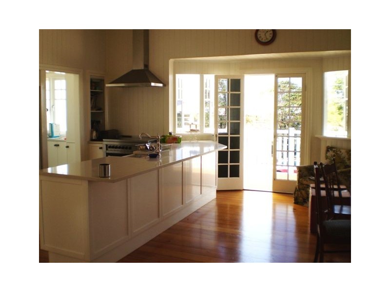 8 Reservoir Street, The Range QLD 4700