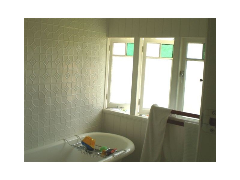 8 Reservoir Street, The Range QLD 4700