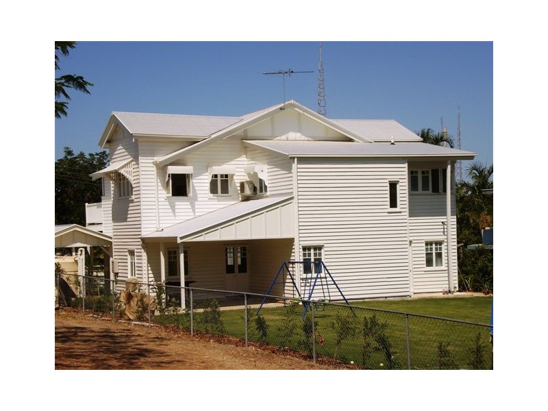 8 Reservoir Street, The Range QLD 4700