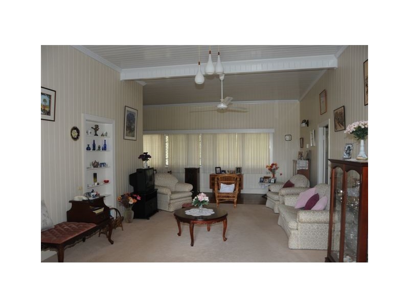 195 Caroline Street, The Range QLD 4700