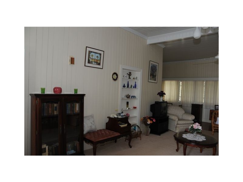 195 Caroline Street, The Range QLD 4700