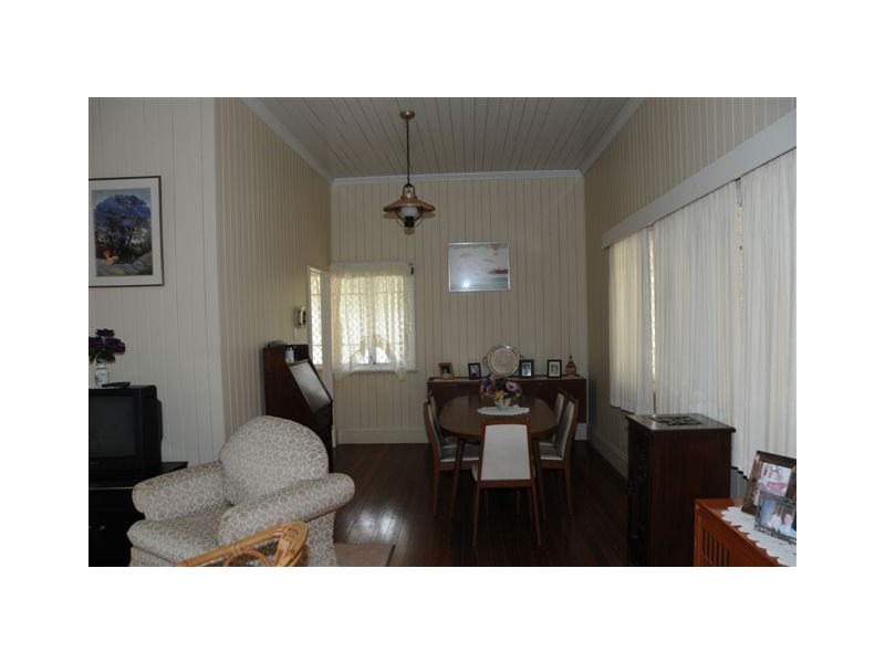 195 Caroline Street, The Range QLD 4700