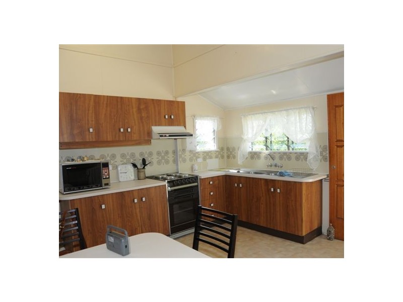 195 Caroline Street, The Range QLD 4700