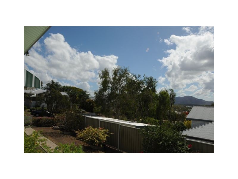 195 Caroline Street, The Range QLD 4700