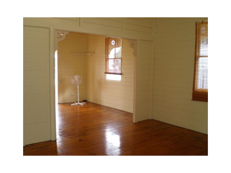 63 Woodville Street, Wandal QLD 4700