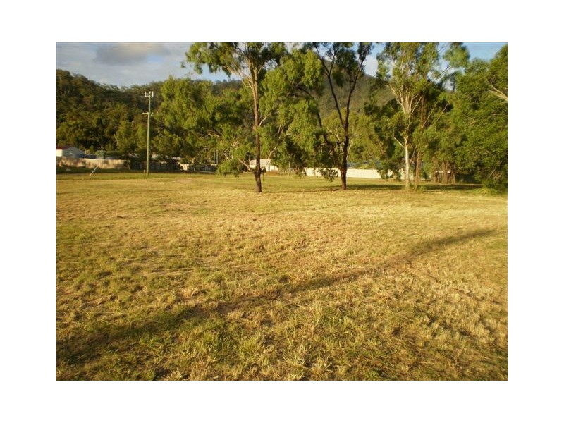 633 Montgomerie Street, Lakes Creek QLD 4701