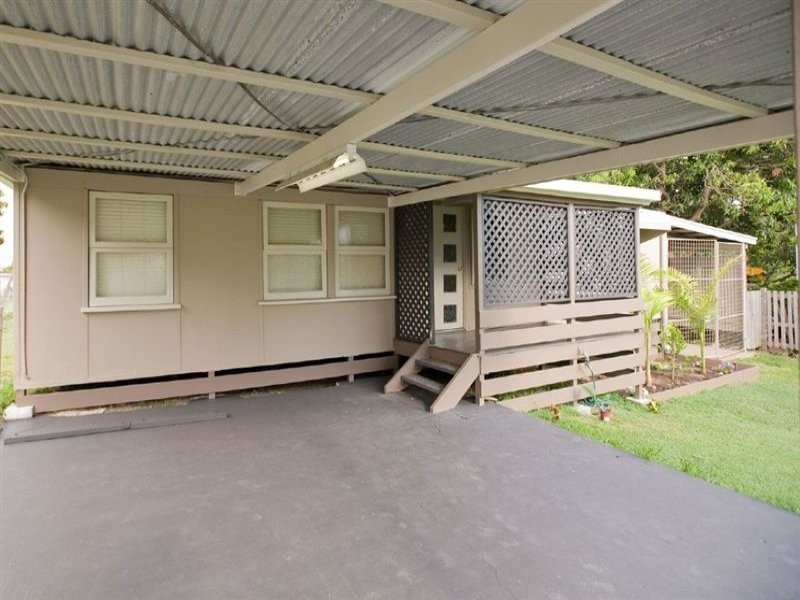 15 Harbourne Street, Koongal QLD 4701
