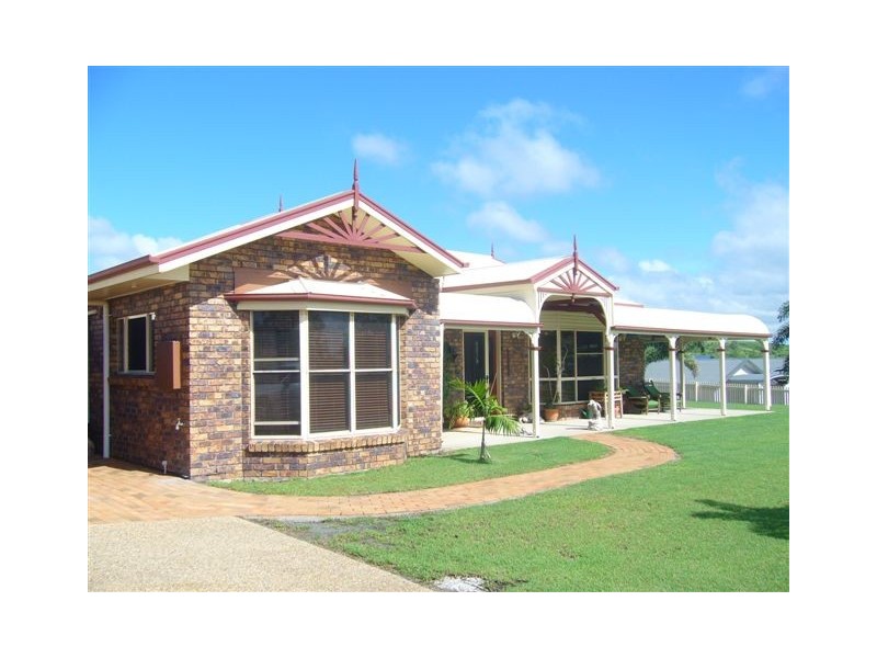 94 Fons Drive, Glendale QLD 4711