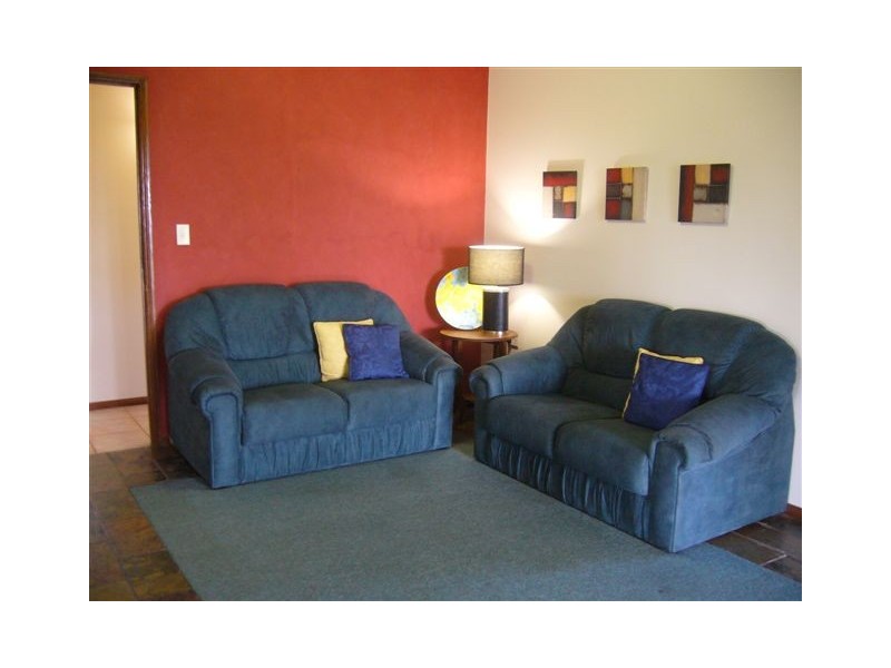 94 Fons Drive, Glendale QLD 4711