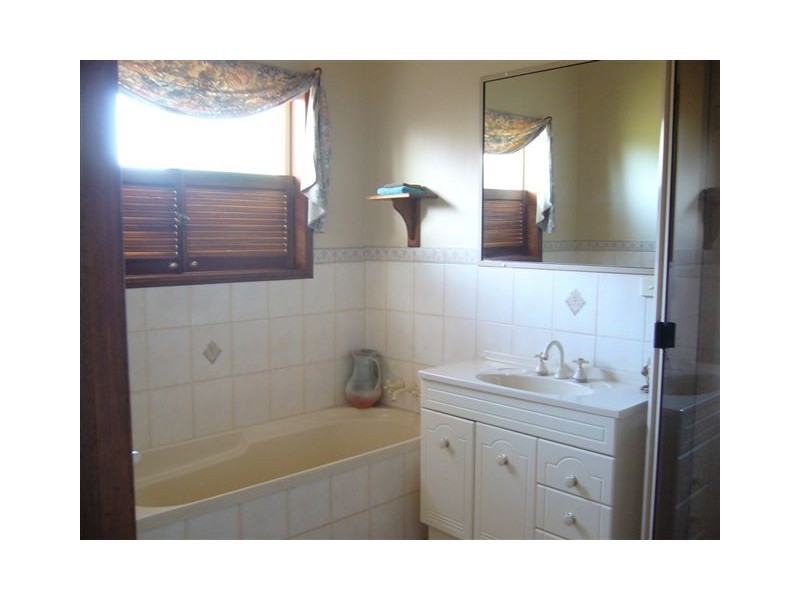 94 Fons Drive, Glendale QLD 4711