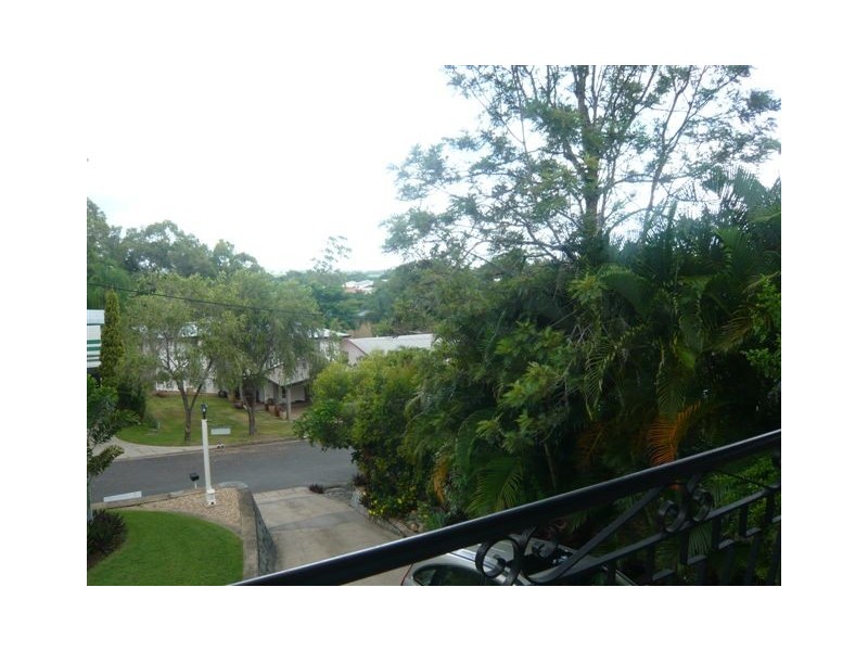 12 Bauhinia Terrace, The Range QLD 4700