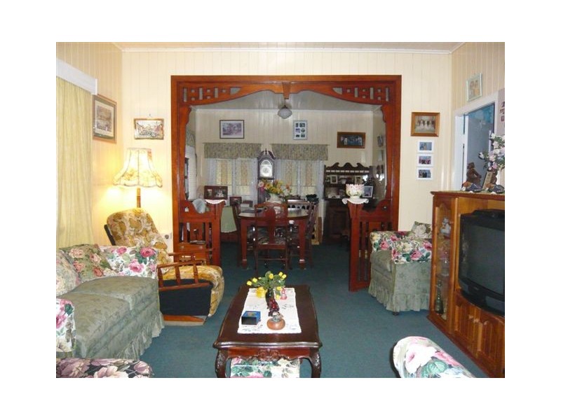 296 Pine Street, Berserker QLD 4701