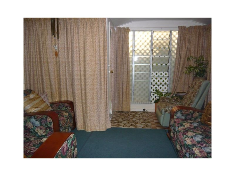 296 Pine Street, Berserker QLD 4701