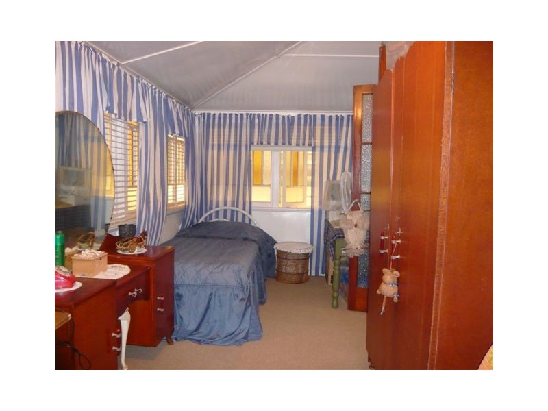 296 Pine Street, Berserker QLD 4701