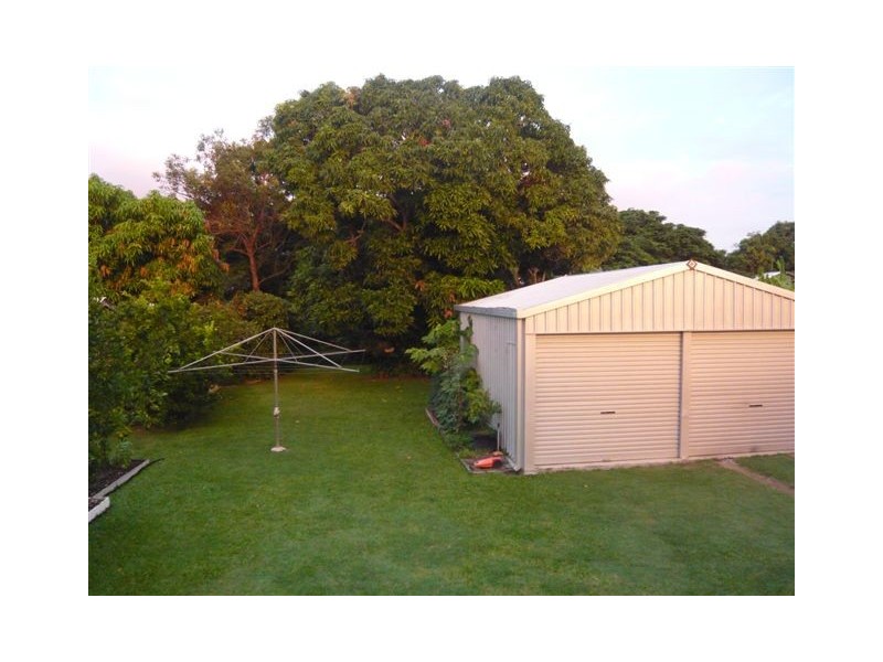 296 Pine Street, Berserker QLD 4701