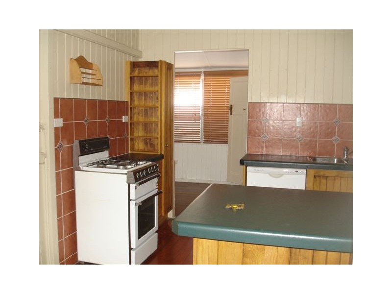 17 Hall Street, Wandal QLD 4700