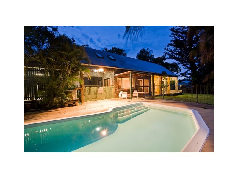 19 Queen Street, The Range QLD 4700