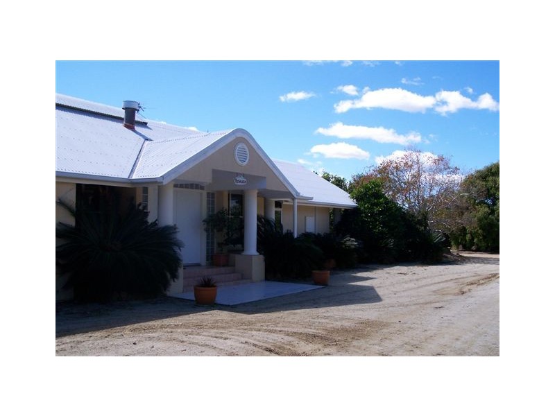 77 Sneddon Road, Limestone Creek QLD 4701