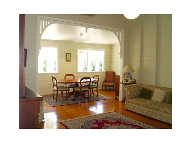 17 Brecknell Street, The Range QLD 4700