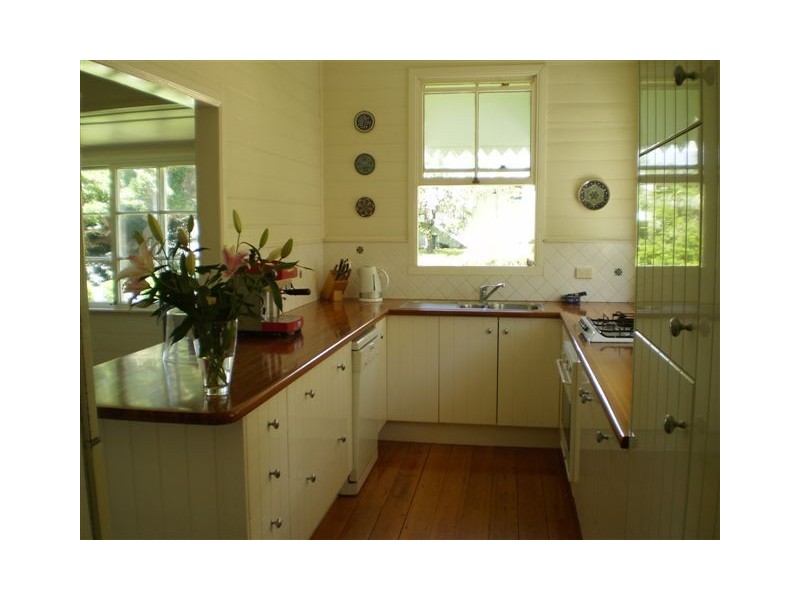 17 Brecknell Street, The Range QLD 4700