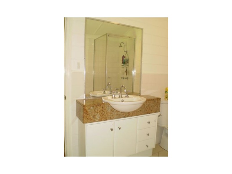 17 Brecknell Street, The Range QLD 4700