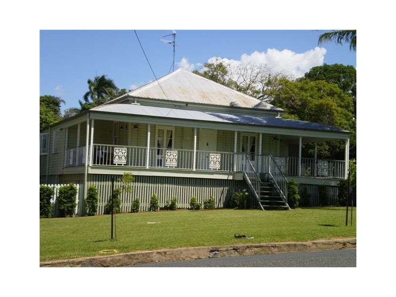 17 Brecknell Street, The Range QLD 4700