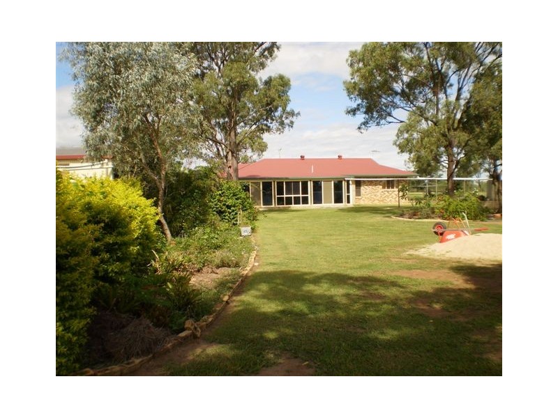 32 Rayner Road, Alton Downs QLD 4702
