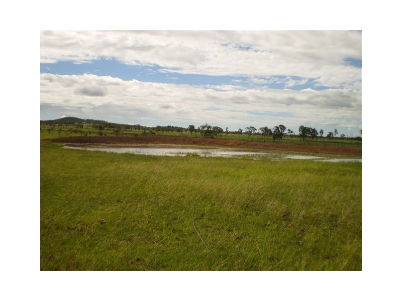 32 Rayner Road, Alton Downs QLD 4702