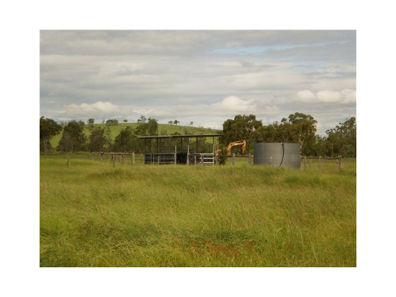 32 Rayner Road, Alton Downs QLD 4702