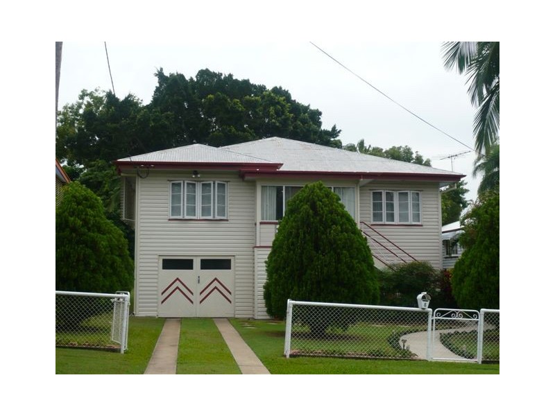 8 Palmer Street, Allenstown QLD 4700