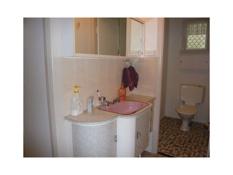 8 Palmer Street, Allenstown QLD 4700
