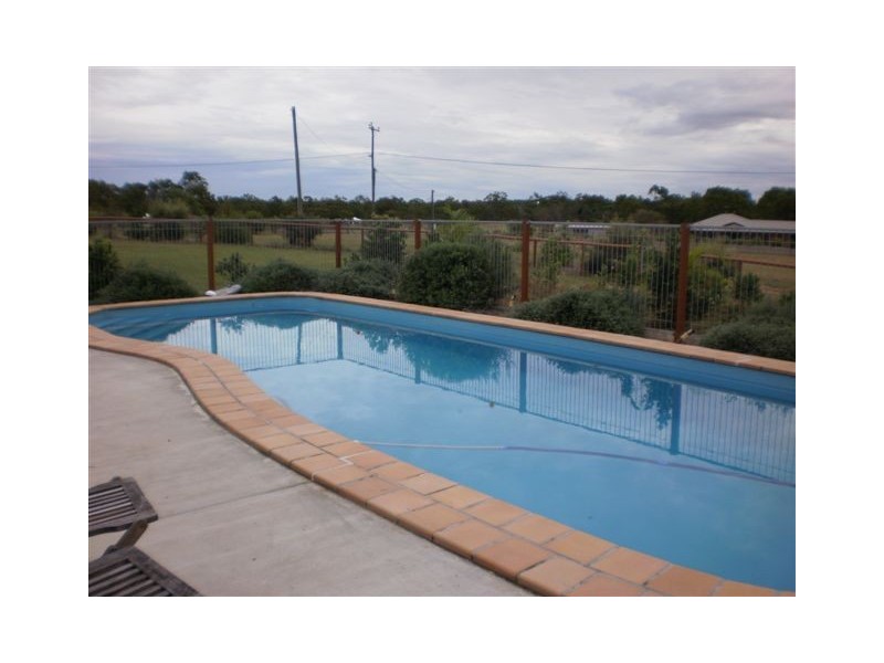 24 Sturt Drive, Glenlee QLD 4711