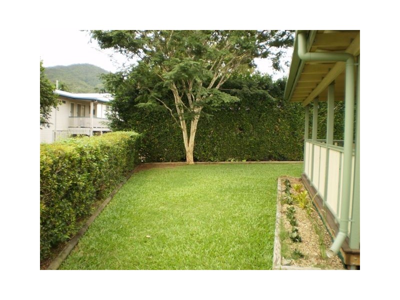 435 Lakes Creek Road, Lakes Creek QLD 4701