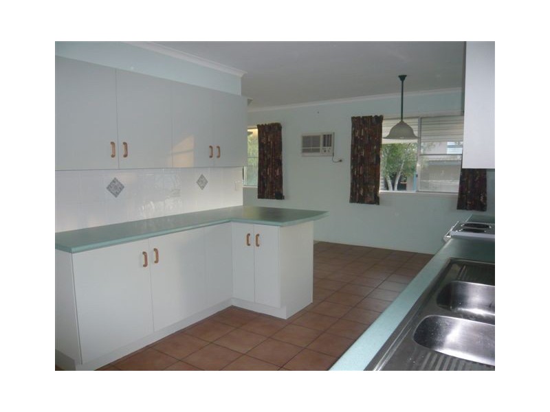 14 Doyle Street, Park Avenue QLD 4701