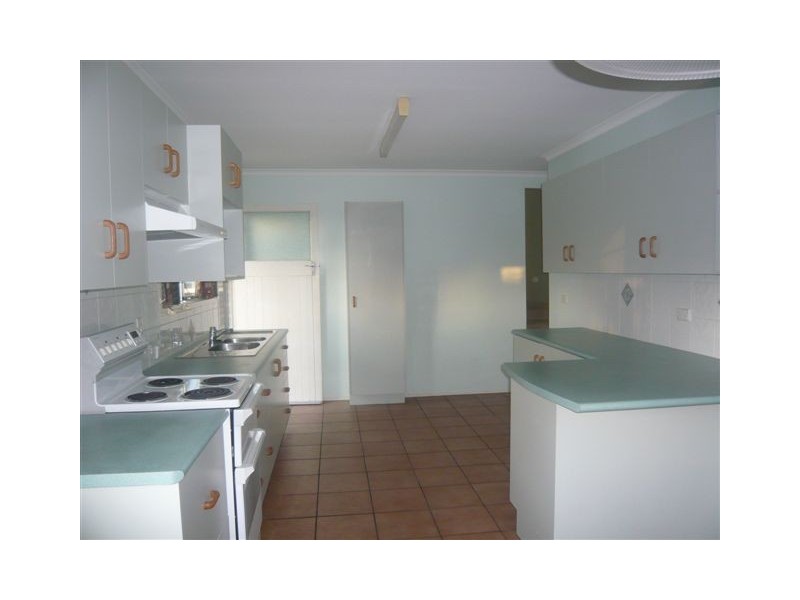 14 Doyle Street, Park Avenue QLD 4701