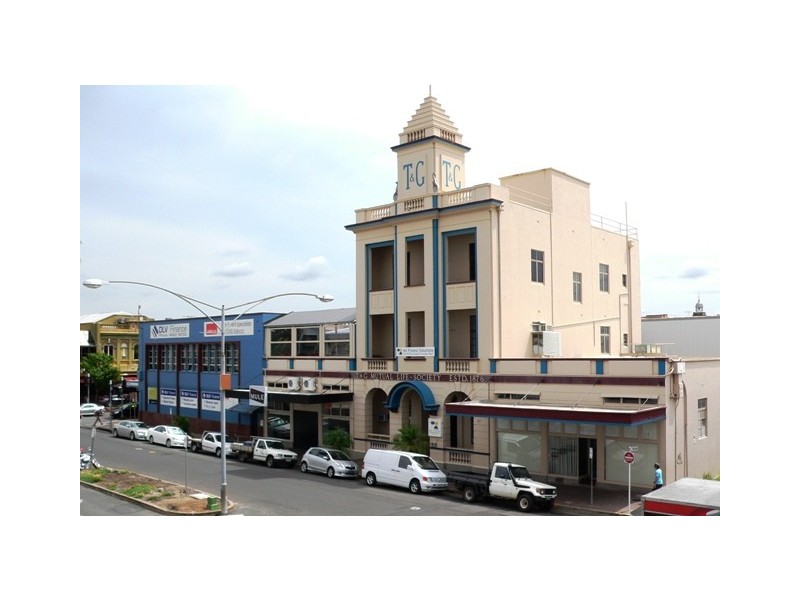 8 William Street, Rockhampton QLD 4700