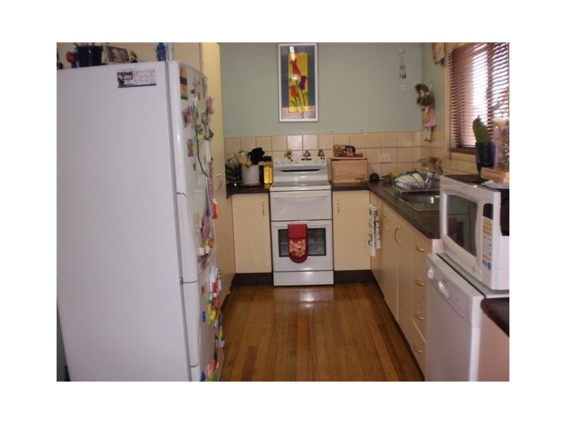 15 Jeffries Street, The Range QLD 4700