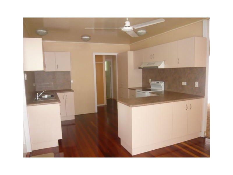 9 Jeffries Street, The Range QLD 4700