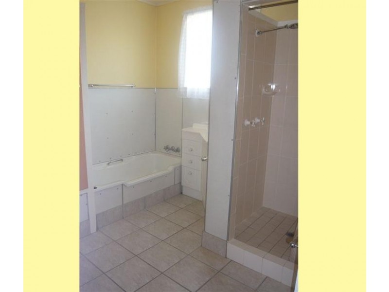 9 Jeffries Street, The Range QLD 4700