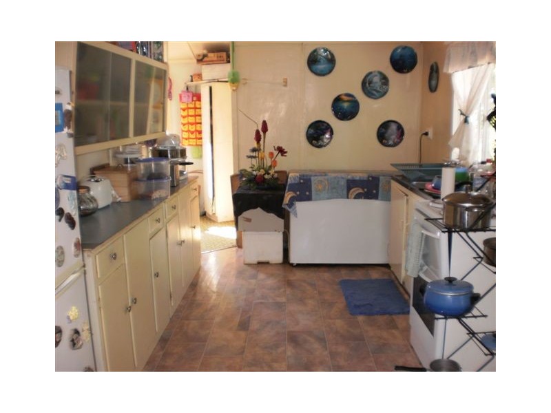 390 Paterson Avenue, Koongal QLD 4701