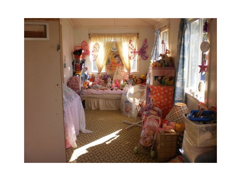 390 Paterson Avenue, Koongal QLD 4701