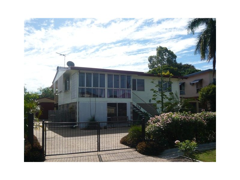 116 Park Street, Park Avenue QLD 4701
