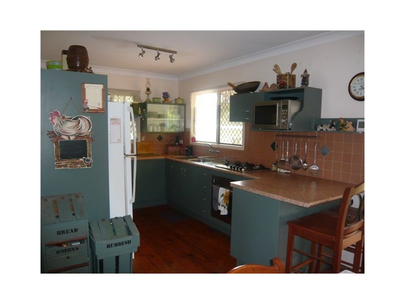 116 Park Street, Park Avenue QLD 4701