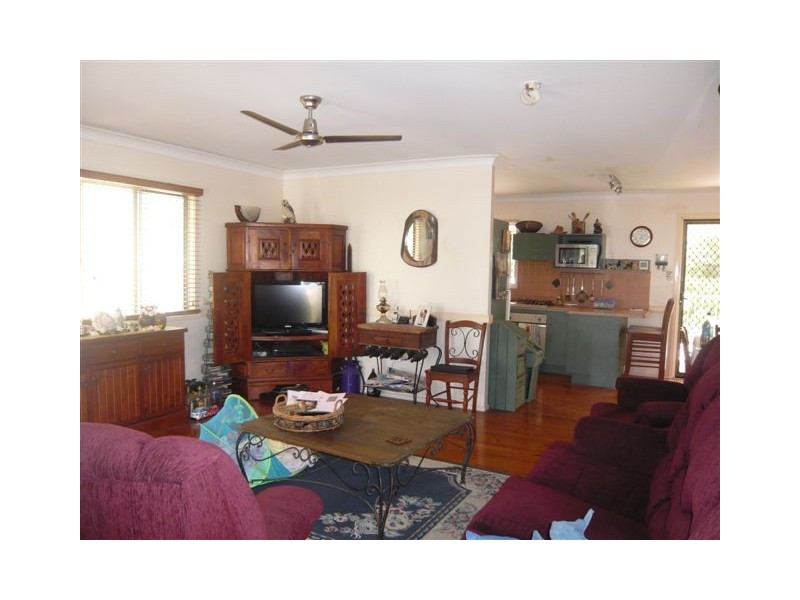 116 Park Street, Park Avenue QLD 4701