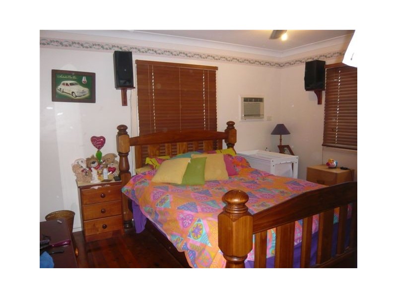 116 Park Street, Park Avenue QLD 4701