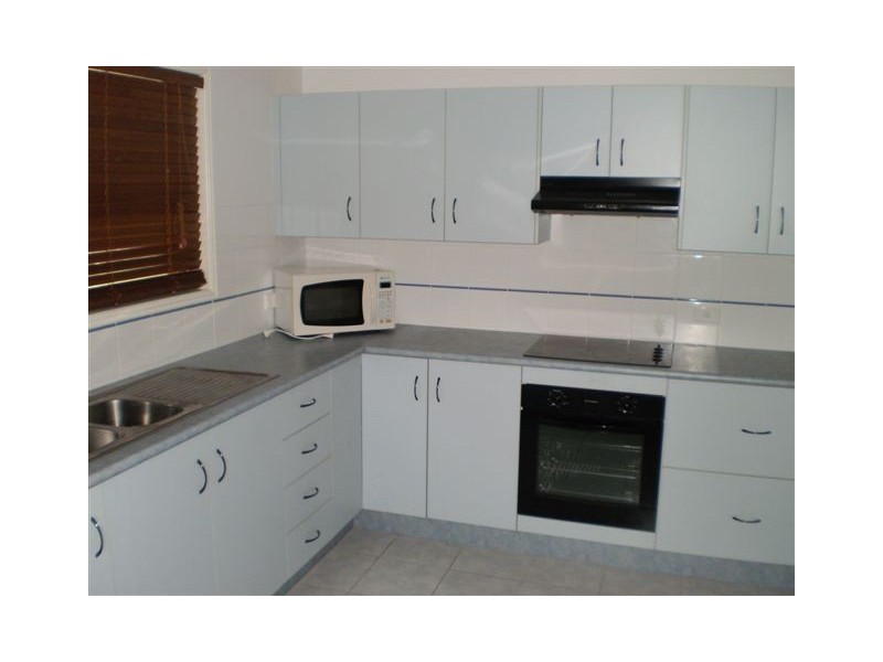 103 Emu Park Road, Nerimbera QLD 4701