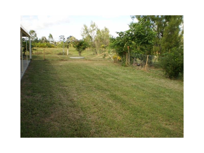 103 Emu Park Road, Nerimbera QLD 4701