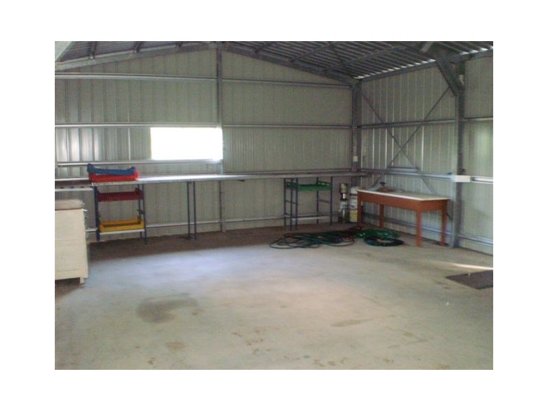 103 Emu Park Road, Nerimbera QLD 4701