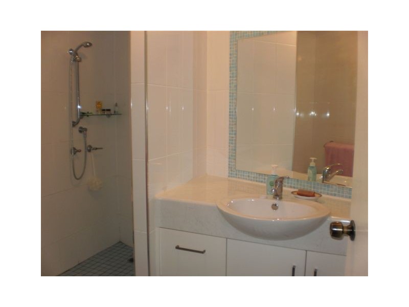 2/14 Kelly Street, The Range QLD 4700