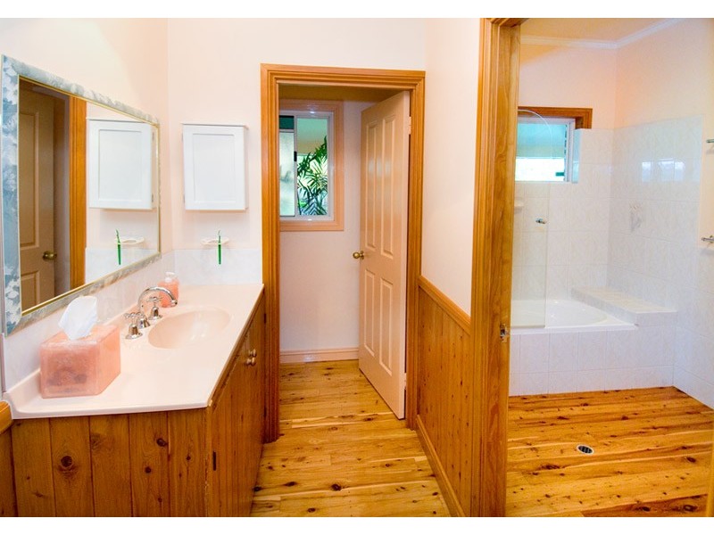 33 Belmont Road, Parkhurst QLD 4702